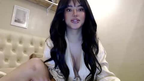 Snapshot of your_pov chatting on January 2026 07:21:01 AM Lena online show from January 2026 07:21:01 AM