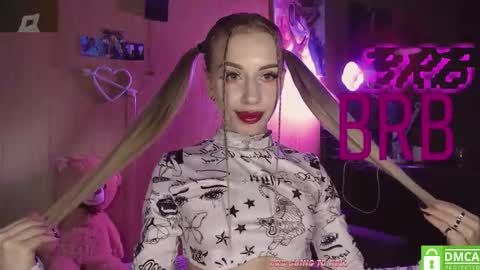 Snapshot of your_psychologist chatting on January 2026 12:03:02 AM Alice online show from January 2026 12:03:02 AM