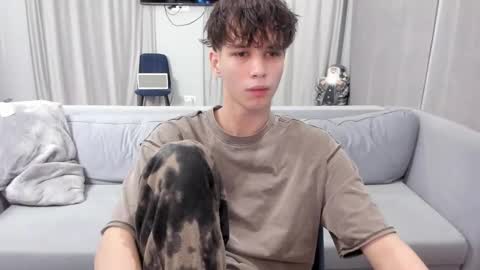 your_shy_guy online show from February 2025 05:09:01 PM