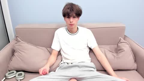 Snapshot of your_shy_guy chatting on February 2026 07:32:02 AM your_shy_guy online show from February 2026 07:32:02 AM