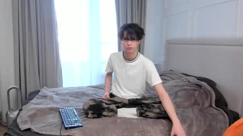 Snapshot of your_shy_guy chatting on March 2026 07:15:01 AM your_shy_guy online show from March 2026 07:15:01 AM