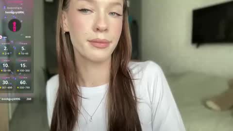 Mia  online show from May 2026 01:17:02 PM