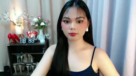 Hi its me Yna online show from October 2025 12:41:02 PM