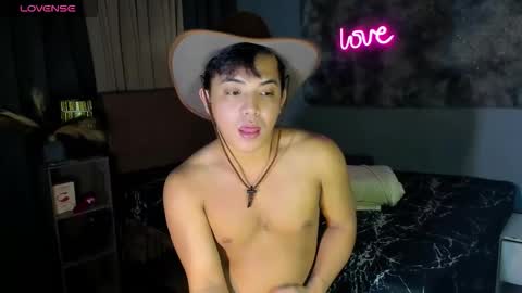 yourasian_bradley online show from January 2026 04:26:01 AM