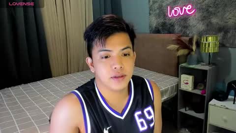 yourasian_bradley online show from February 2026 02:05:02 AM