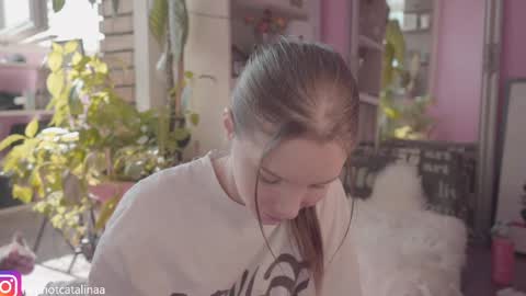 Snapshot of yourbabypearl chatting on March 2025 10:26:02 AM YourBabyPearl online show from March 2025 10:26:02 AM