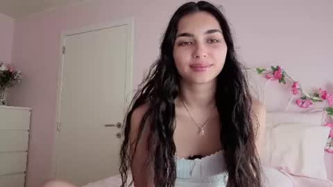 yourbella37 online show from June 2026 04:35:02 PM