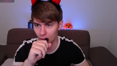 Billy online show from November 2025 01:18:02 AM