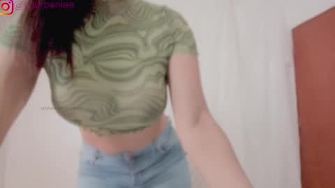 insta  yourboniee online show from February 2025 04:22:02 PM