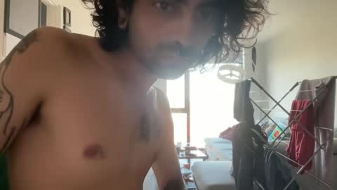 yourboo25 online show from April 2026 07:33:02 AM