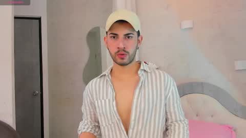 YOURBOYNEXTDOOR online show from January 2026 07:16:01 PM