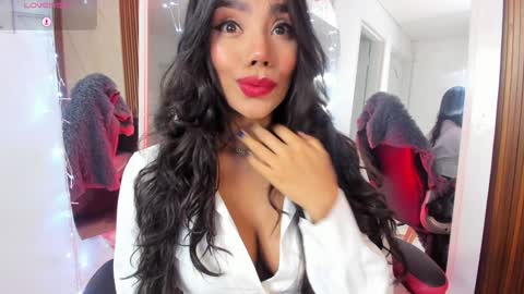 Selena online show from December 2024 04:48:02 AM