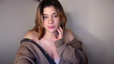 yourcutemolly__ online show from June 2026 05:14:01 AM