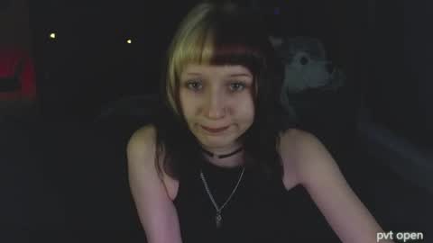 Snapshot of yourcutiegoth chatting on April 2026 09:07:02 PM Vasilisa online show from April 2026 09:07:02 PM
