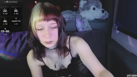 Snapshot of yourcutiegoth chatting on April 2026 07:58:01 PM Vasilisa online show from April 2026 07:58:01 PM
