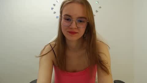 Snapshot of yourdreamray chatting on October 2025 05:33:02 PM Lana online show from October 2025 05:33:02 PM