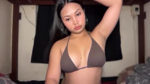 yourfantasyyy_ online show from April 2026 07:54:01 PM