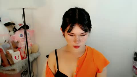 PrettyElla online show from November 2025 05:29:02 AM