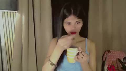 Vivian online show from March 2026 10:02:02 PM