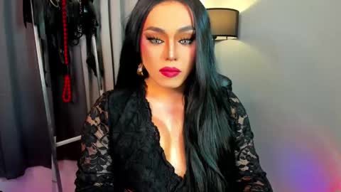 Snapshot of yourfiercemistress chatting on January 2025 01:30:01 AM not into STINGY and CHEAP people online show from January 2025 01:30:01 AM