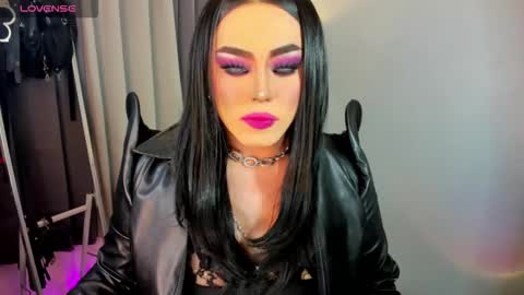 Snapshot of yourfiercemistress chatting on September 2025 10:23:01 PM not into STINGY and CHEAP people online show from September 2025 10:23:01 PM