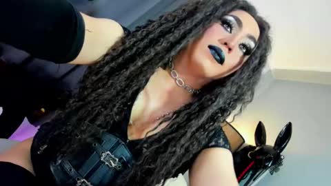 Snapshot of yourfiercemistress chatting on November 2025 02:23:02 AM not into STINGY and CHEAP people online show from November 2025 02:23:02 AM