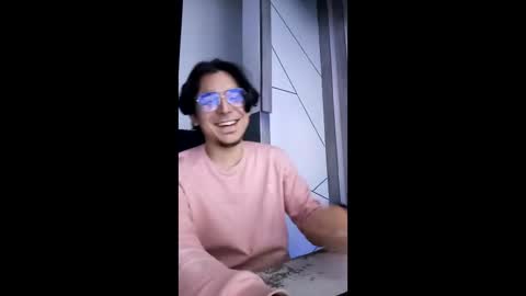 Santiago Cardona online show from January 2026 12:53:01 PM