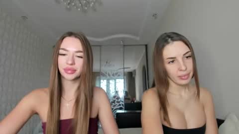 Snapshot of yourgirl_ariella chatting on November 2025 09:31:02 AM Ariella online show from November 2025 09:31:02 AM