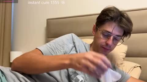 Chris online show from October 2025 05:19:01 AM