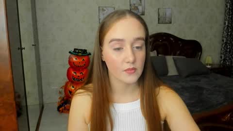 Mariam online show from November 2025 04:01:01 AM