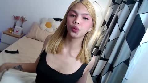 Snapshot of yourhotpatricia69 chatting on October 2025 04:24:02 AM patty online show from October 2025 04:24:02 AM