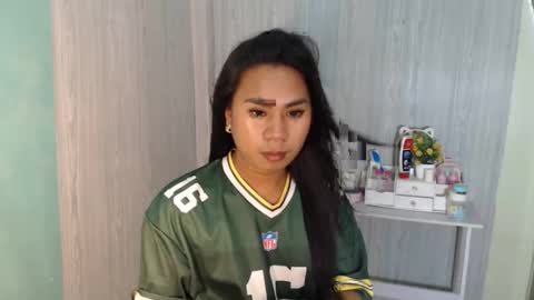 Snapshot of yourhottie_winxxx chatting on April 2026 12:06:02 PM Mauie online show from April 2026 12:06:02 PM