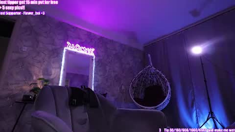 Snapshot of yourinkeddream chatting on June 2026 06:36:01 PM Aleksandra online show from June 2026 06:36:01 PM