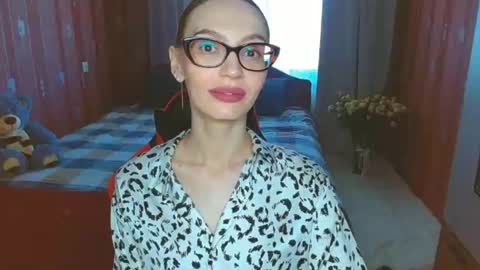 Snapshot of yourladysunshine chatting on June 2026 07:44:01 AM Ksyusha online show from June 2026 07:44:01 AM