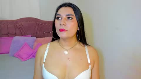 Snapshot of yourlatina_emely chatting on July 2026 05:53:01 PM EMELY online show from July 2026 05:53:01 PM