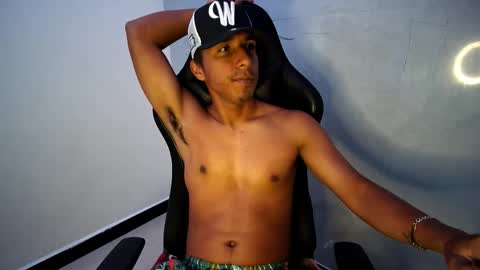 Your Latin Mamba online show from October 2025 03:40:02 AM