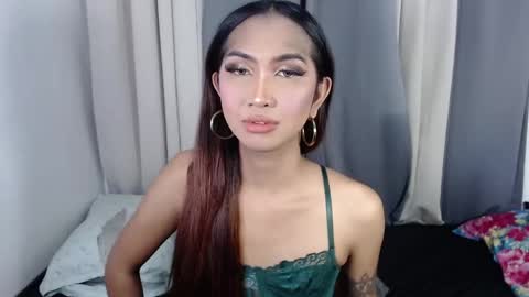 yourlovebella88 online show from October 2025 05:02:02 PM