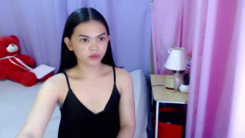 Snapshot of yourlovelytranspinay chatting on July 2026 12:57:01 AM your lovely Dina online show from July 2026 12:57:01 AM
