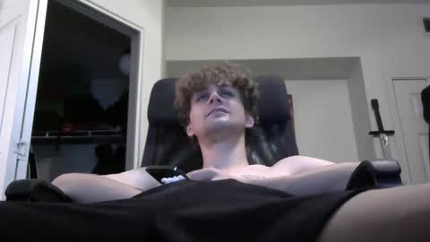 YourMan online show from November 2025 08:46:02 AM