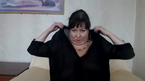 Snapshot of yourmilf4love chatting on August 2026 12:40:01 PM lANA online show from August 2026 12:40:01 PM