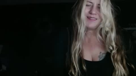 yourmomma999 online show from December 2024 10:56:02 AM