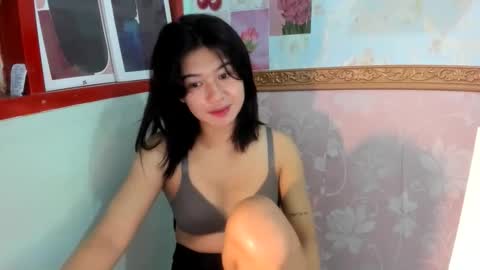 Snapshot of yourprettytrish chatting on April 2026 10:23:02 PM Trish online show from April 2026 10:23:02 PM