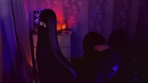 Snapshot of yourscosmic chatting on November 2025 11:11:02 AM Yours Cosmic online show from November 2025 11:11:02 AM