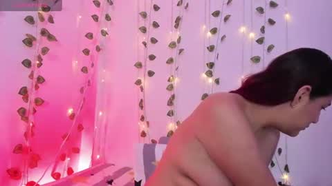 Snapshot of yoursecrethobby_ chatting on August 2026 01:09:01 AM Emily online show from August 2026 01:09:01 AM