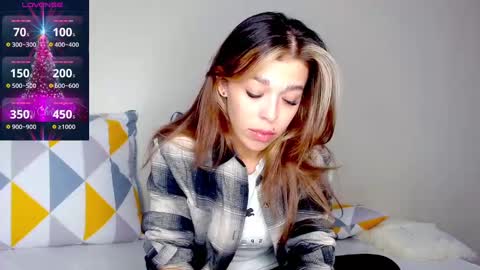 yoursoul_mila online show from January 2025 11:28:02 AM