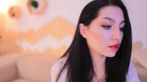 yourstarnmoon online show from September 2025 05:22:02 AM