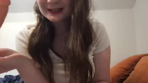 YoursTrulyBella online show from April 2026 02:48:01 AM