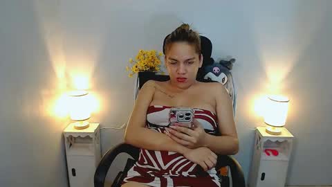 YourDreamgirl  online show from February 2025 07:07:02 AM