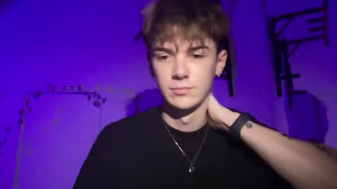 yoursweetyguy online show from November 2025 03:35:01 PM