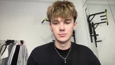 Snapshot of yoursweetyguy chatting on January 2026 04:11:02 PM yoursweetyguy online show from January 2026 04:11:02 PM